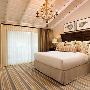 Zimmer mit Kingsize-Bett